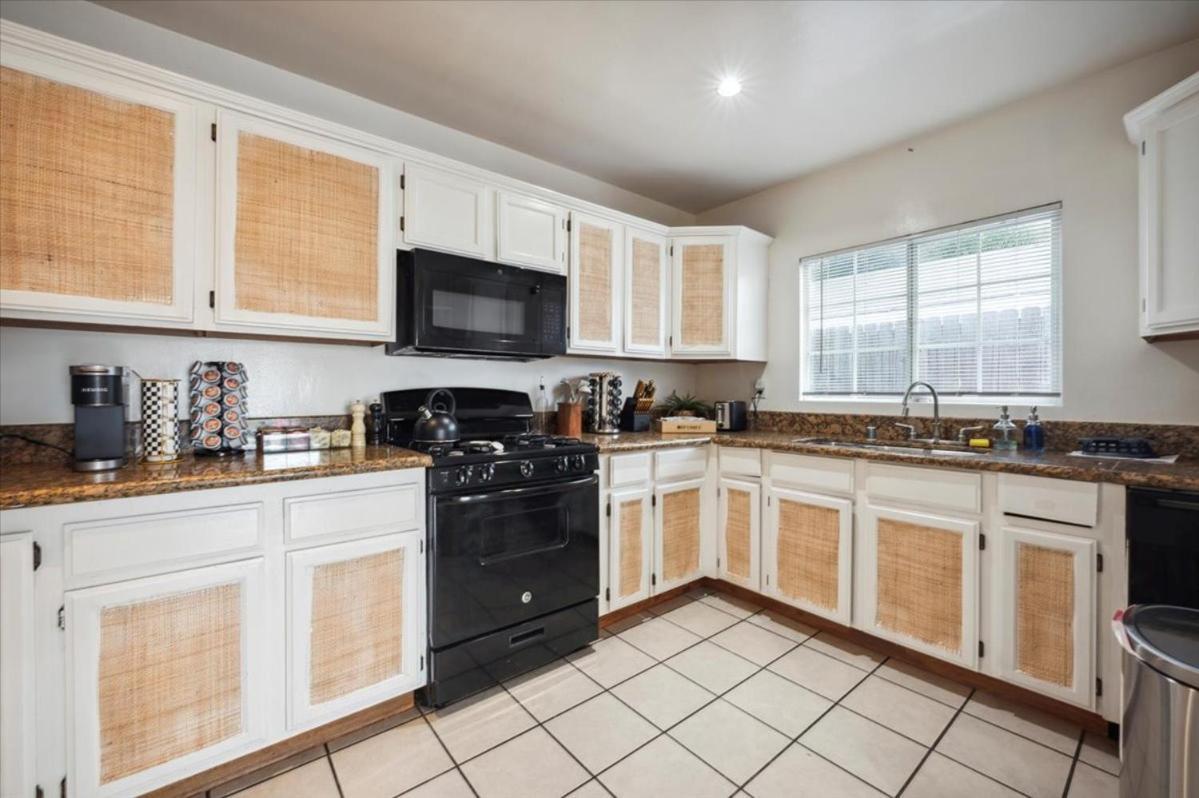 Chic Boho Retreat - Pool, Patio, Mini Golf & Arcade, Mins From Universal Studios! Ferienhaus *
